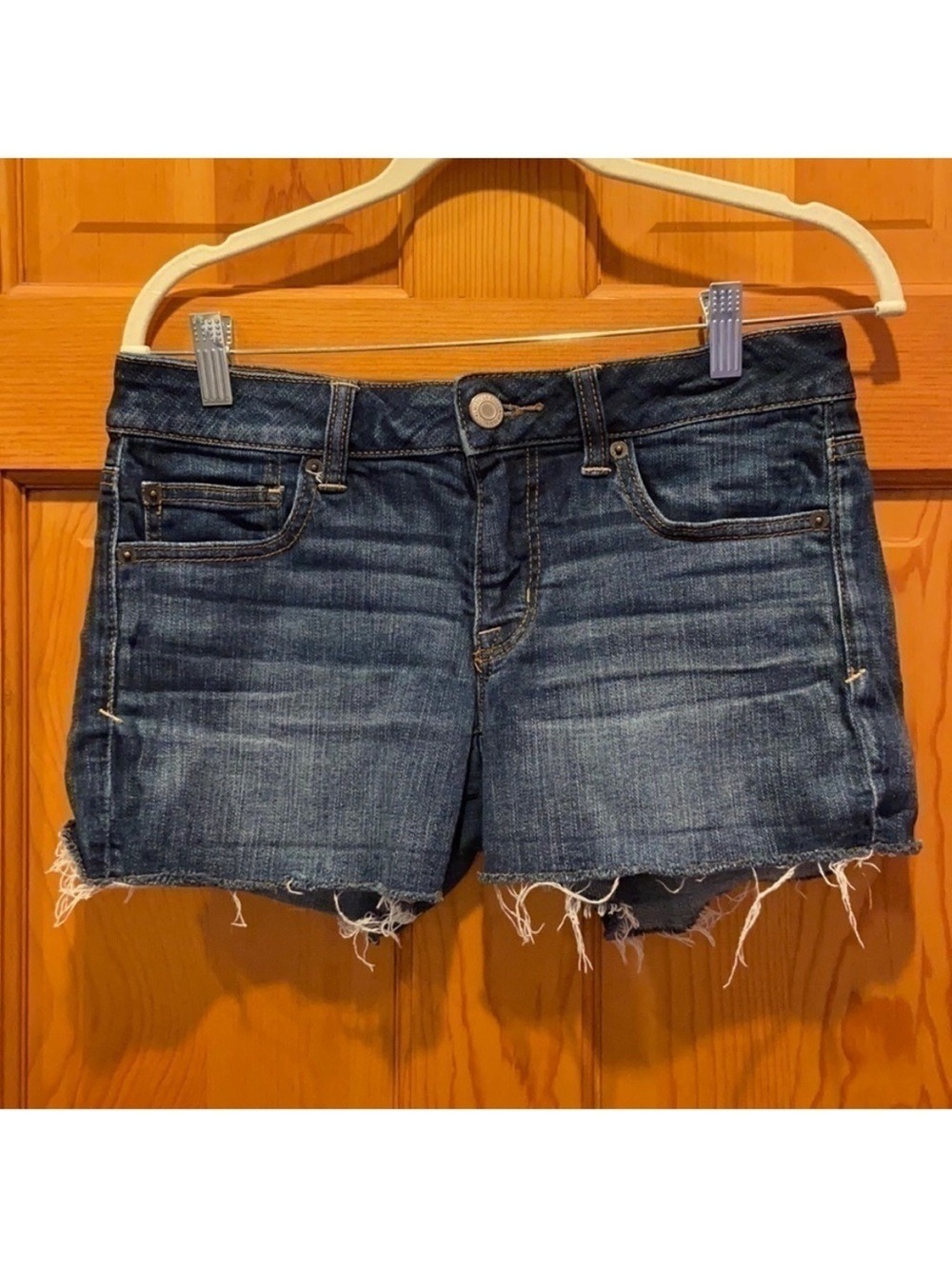 American Eagle Super Stretch Dark Wash Denim Shorts with Frayed Hem Size 6